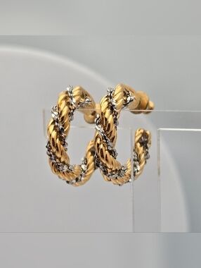 Vintage Monet Two-Tone Twisted Rope Hoop Earrings 7/8" Classic Gold Silver